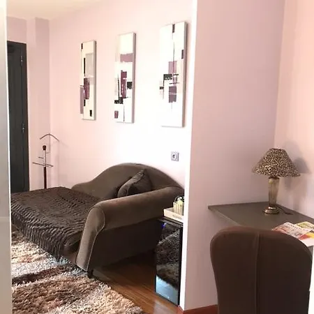 Hotel La Gourmandine 3*